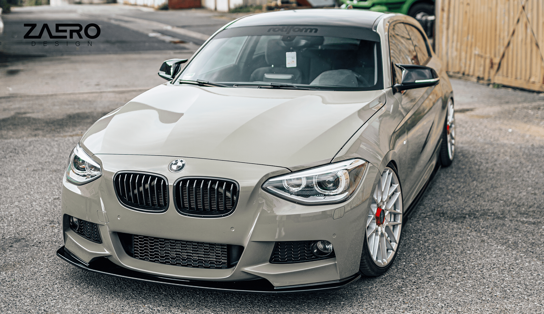 M135-30 ZAERO-DESIGN-EVO-1-FRONTSPOILER-FÜR-BMW-1ER-116i-118i-120i-125i-M135-F20-F21-PRE-LCI-FRONTLIPPE-SPOILER-FRONTSPLITTER-SPLITTER-BODYKIT-SCHWERT-SPOILERLIPPE-FRONT-LIPPE-SPOILERSCHWERT