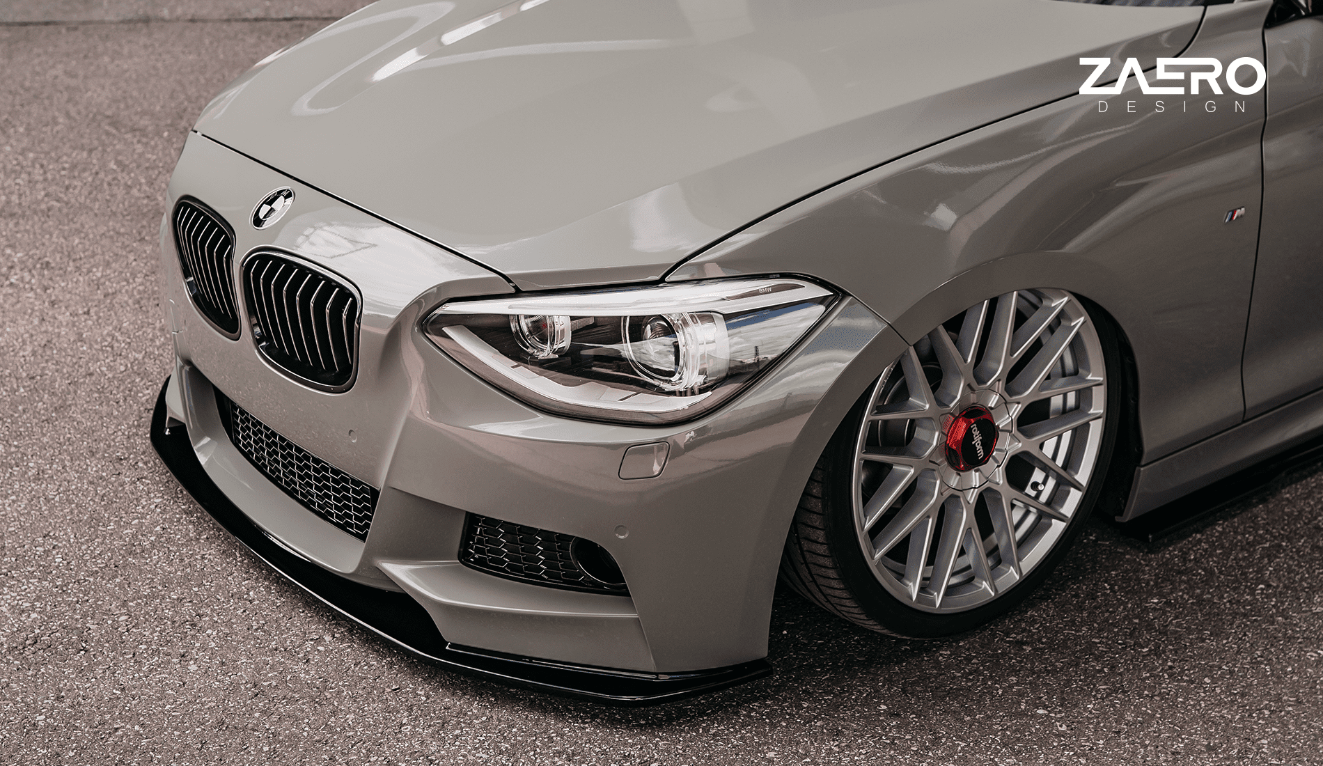 M135-39 ZAERO-DESIGN-EVO-1-FRONTLIPPE-FÜR-BMW-1ER-116i-118i-120i-125i-M135-F20-F21-PRE-LCI-FRONTLIPPE-SPOILER-FRONTSPLITTER-SPLITTER-BODYKIT-SCHWERT-SPOILERLIPPE-FRONT-LIPPE-SPOILERSCHWERT