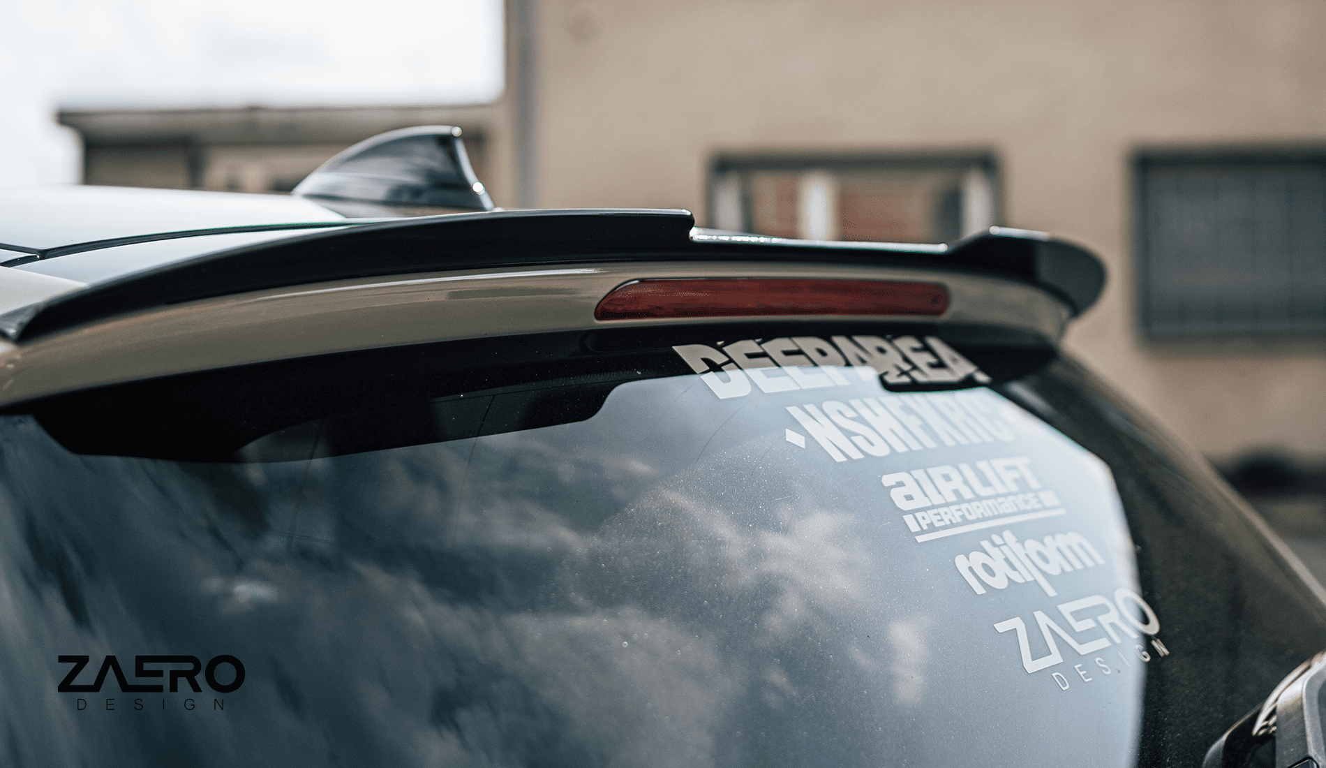 M135-23 ZAERO-DESIGN-EVO-1-HECKLIPPE-FÜR-BMW-1ER-116i-118i-120i-125i-M135-F20-F21-PRE-LCI-HECKSPOILER-SPOILER-BODY-KIT-AERO-KIT-HECK-LIPPE-DACHSPOILER-HECKFLÜGEL-HECKANSATZ-ABRISSKANTE